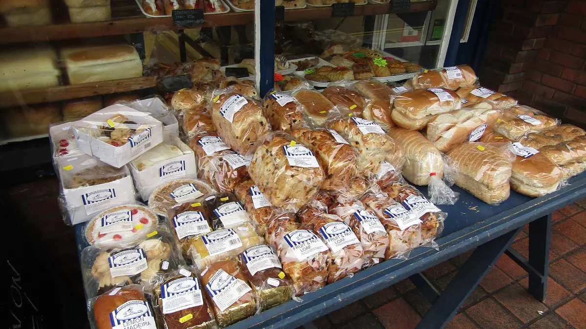 Greggs – bakery in Newark on Trent town centre